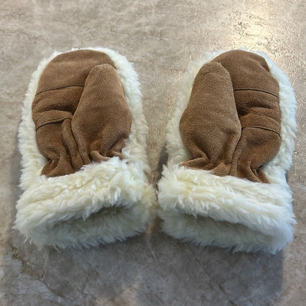Suede FAUX Sheepskin Mittens